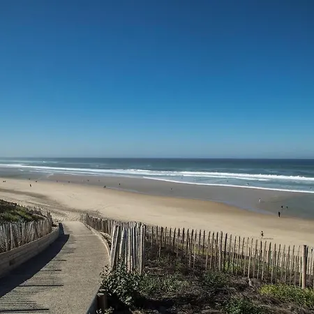 Demeure D'exception Sur Le Golf De Avec Piscine Chauffee Tatil Evi *