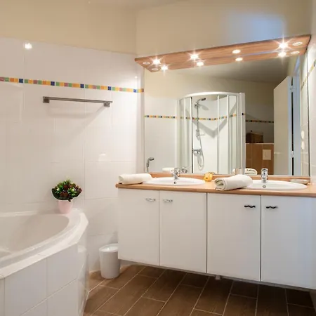 Demeure D'exception Sur Le Golf De Avec Piscine Chauffee Biscarrosse