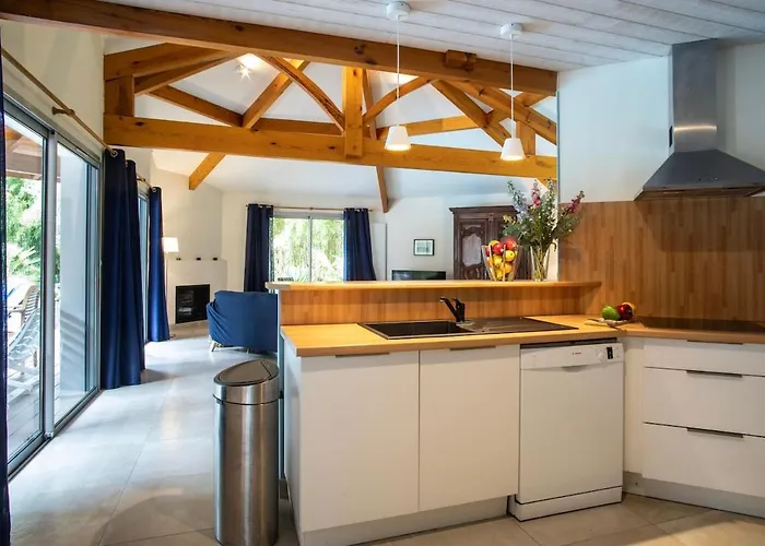 Demeure D'exception Sur Le Golf De Avec Piscine Chauffee Biscarrosse