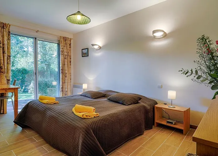 Ferienhaus Demeure D'exception Sur Le Golf De Avec Piscine Chauffee