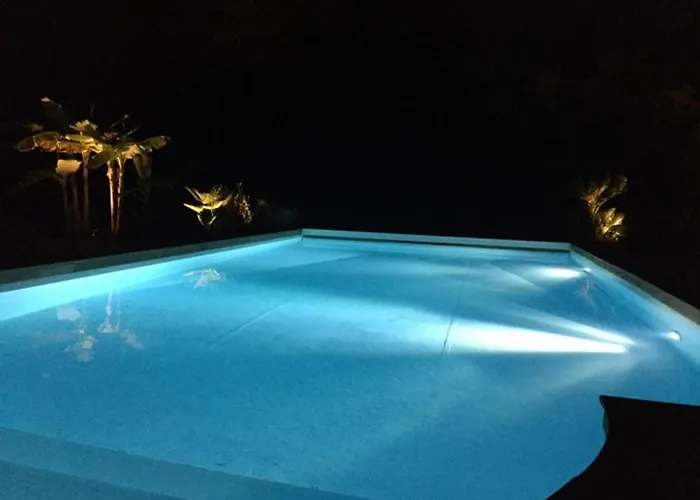 Ferienhaus Demeure D'exception Sur Le Golf De Avec Piscine Chauffee *